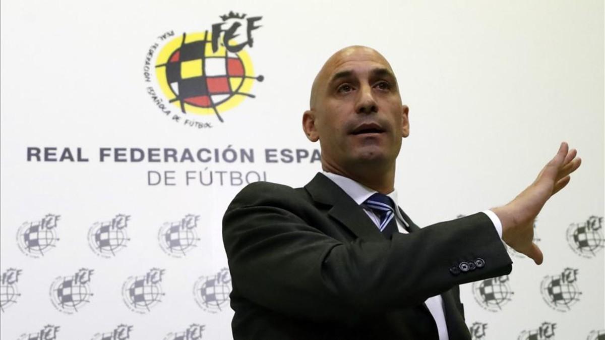 Luis Rubiales dijo que había muchas posibilidades de trasladar la Supercopa a Tánger
