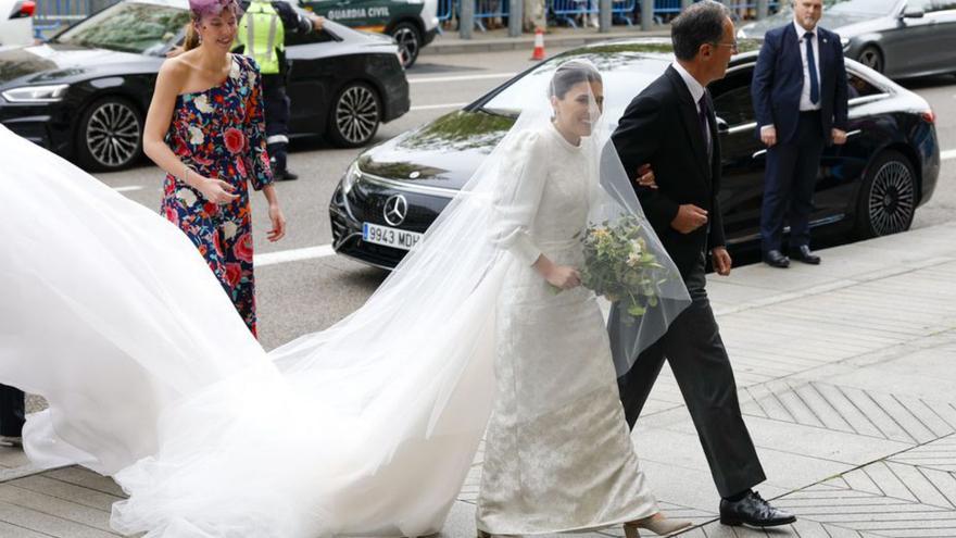 Entrada de la novia.   | // EFE / J. J. GUILLÉN