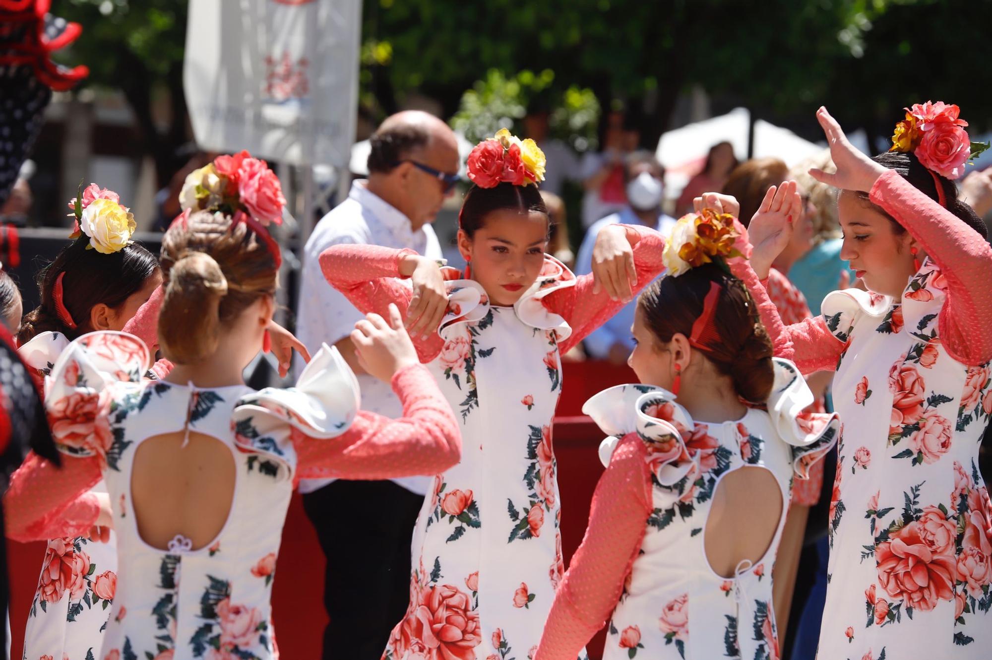 Pasacalles de las academias de baile en Córdoba