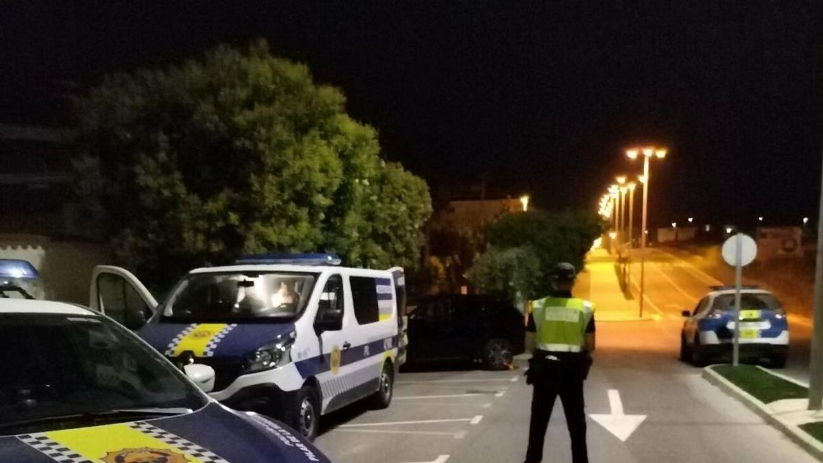 Dispositivo de vigilancia de la Policía Local en Pinar de Campoverde este mes de diciembre