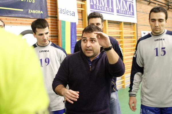 García Valiente, el entrenador de los éxitos del B