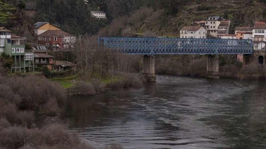 Puente ferroviario de Os Peares. // Brais Lorenzo