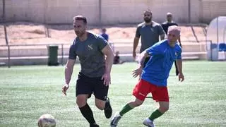 Respeto y convivencia en el “clásico” entre gitanos y la Guardia Civil en Alicante