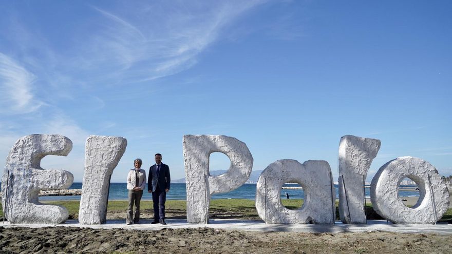 Las letras de las playas de Málaga llegan a El Palo