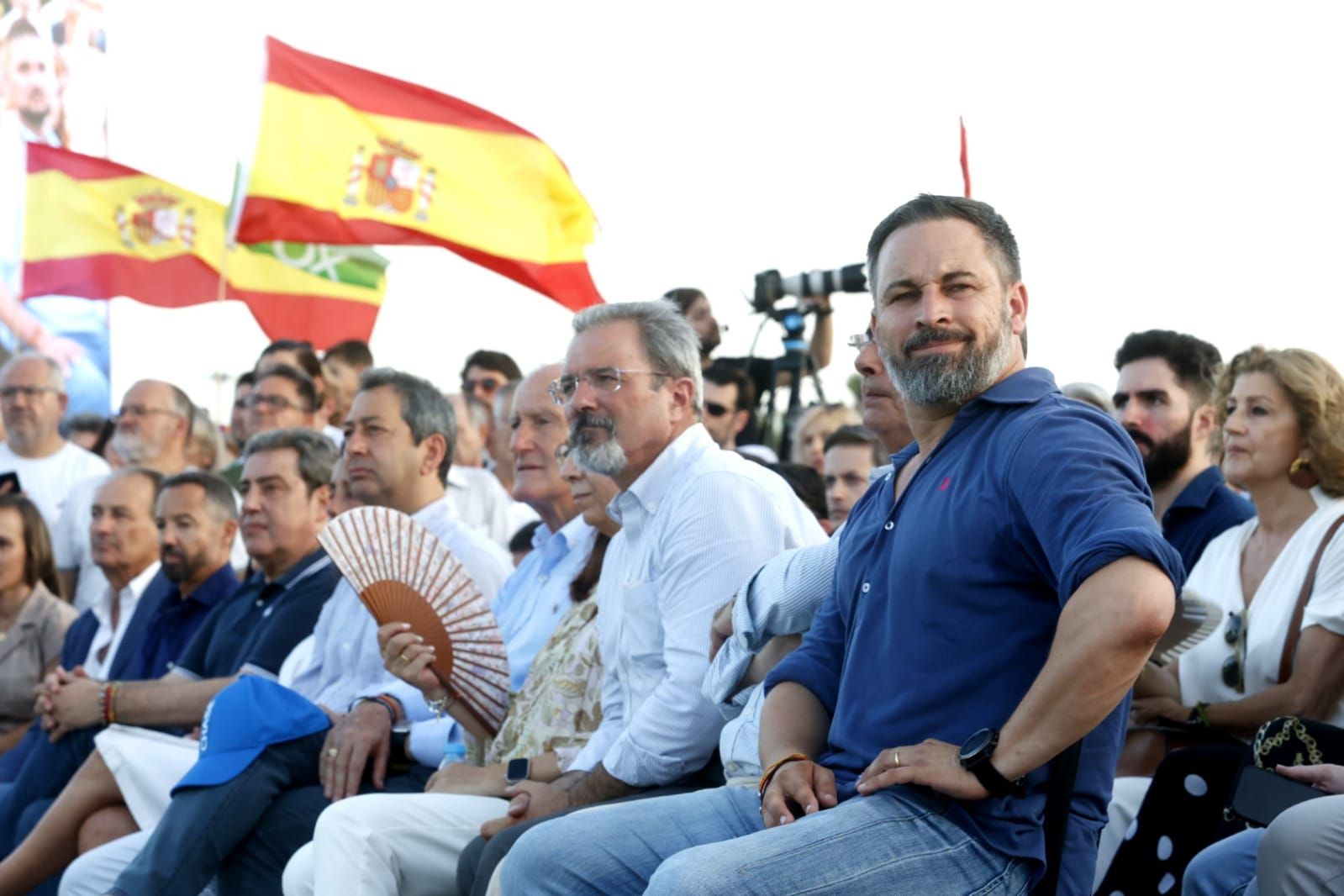 Santiago Abascal participa en el acto electoral Vox en la Marina de València