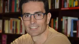 Francisco Villar alerta a Figueres de l’impacte de les pantalles en la infància i l’adolescència