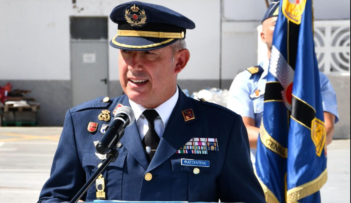 El coronel Centeno, durante su discurso.