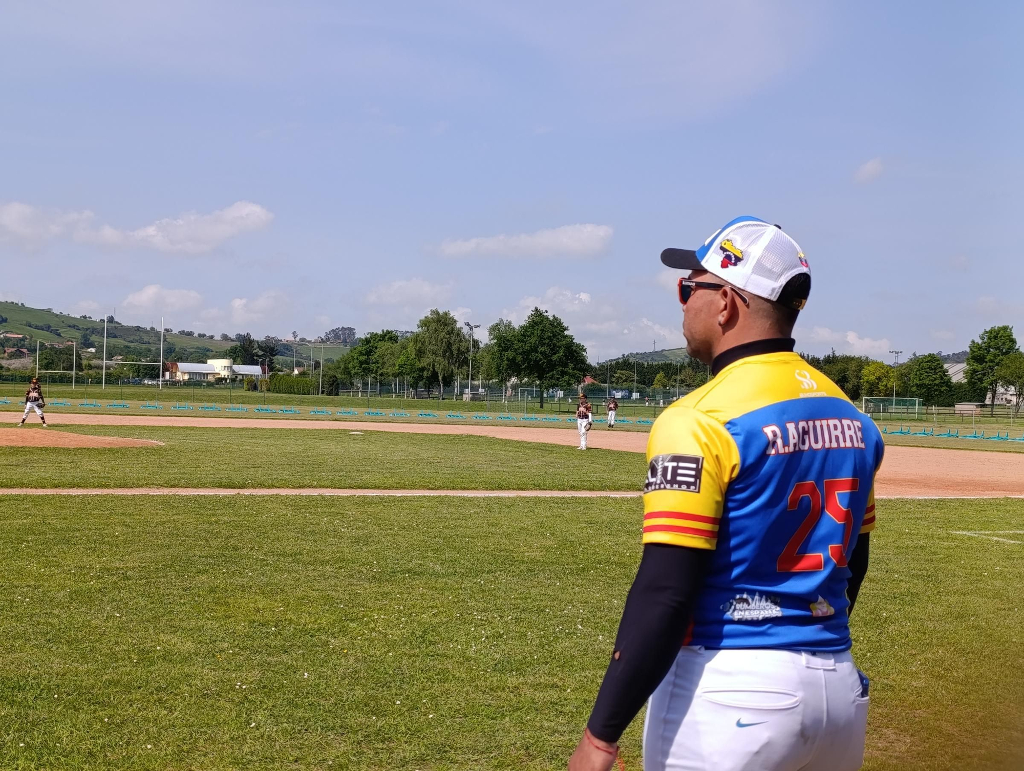 El campeonato Europeo de la Pony League de Béisbol batea en Llanera
