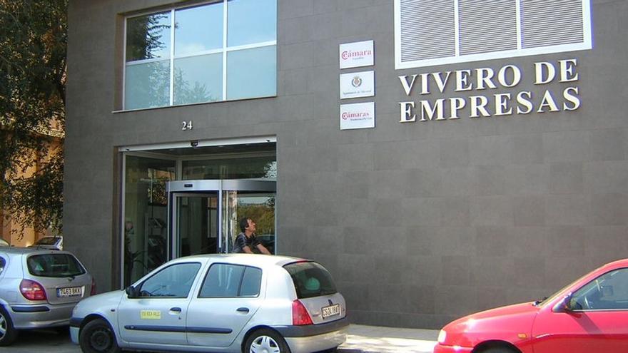 Vila-real descentralizará en el Vivero de Empresas servicios municipales