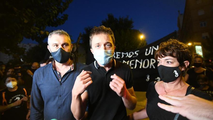 Llegada de Iñigo Errejón a la manifestación por el Mar Menor en Murcia