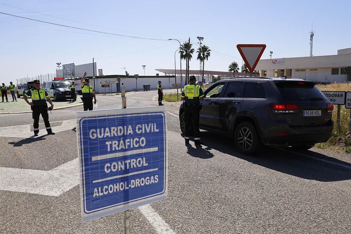 Un día con la Guardía Civil de tráfico en Córdoba Un día con la Guardía Civil de tráfico en Córdoba