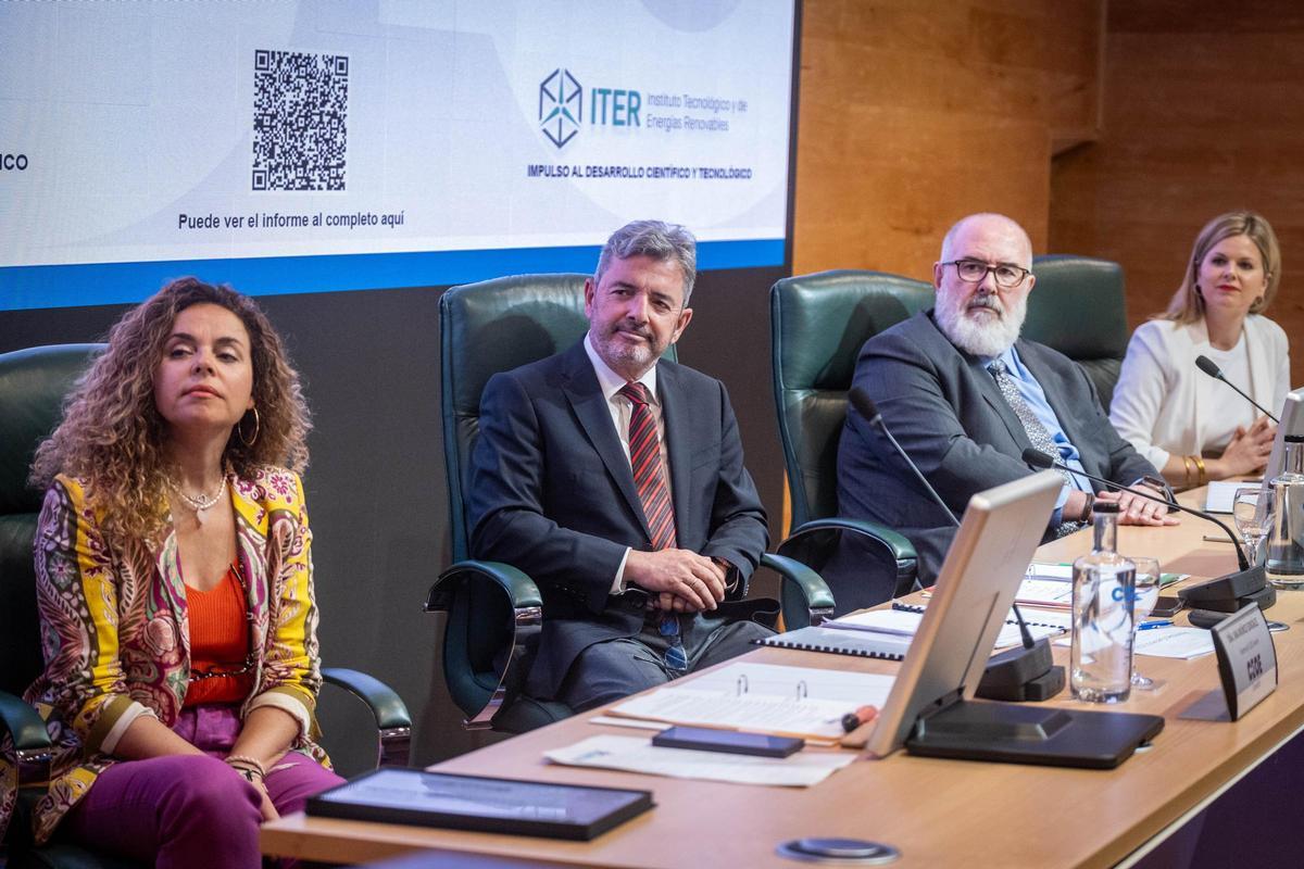 Ana Muñoz, Eduardo Bezares, Pedro Alfonso y  Elena Vela.