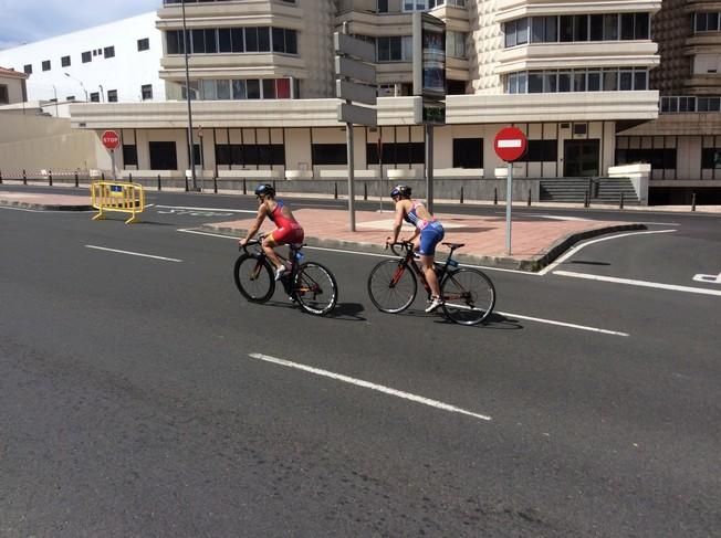 El triatlón se apodera de Las Palmas de Gran Canaria