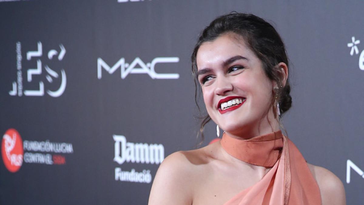 El look de Amaia: el más sencillo y original de la gala 'People in red'