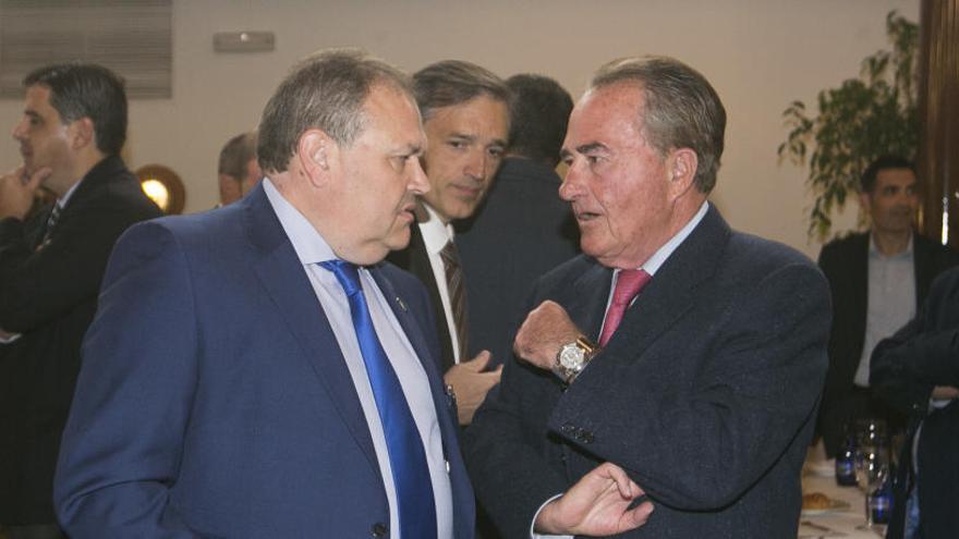 El presidente de Cepyme, Cristóbal Navarro, con el presidente de la Cámara, Juan Riera.