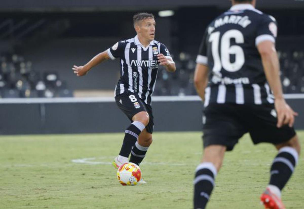 Javi Rey: «Por el resultado parece un partido sencillo, pero no es así» | IVÁN URQUÍZAR