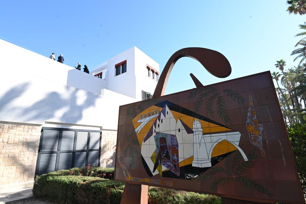 El nuevo edificio del Hort del Gat es ya sede de la Concejalía de Medio Ambiente y este verano pasará a ser centro de interpretacíón del Palmeral de Elche