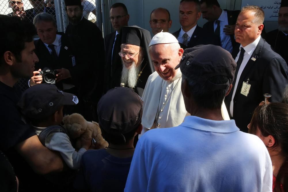 Visita del Papa a los refugiados en Lesbos.