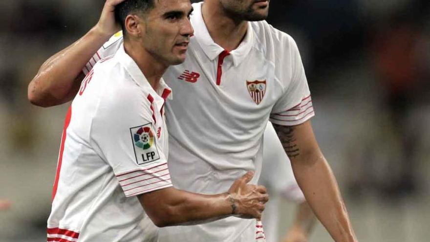 Reyes e Iborra, en partido.