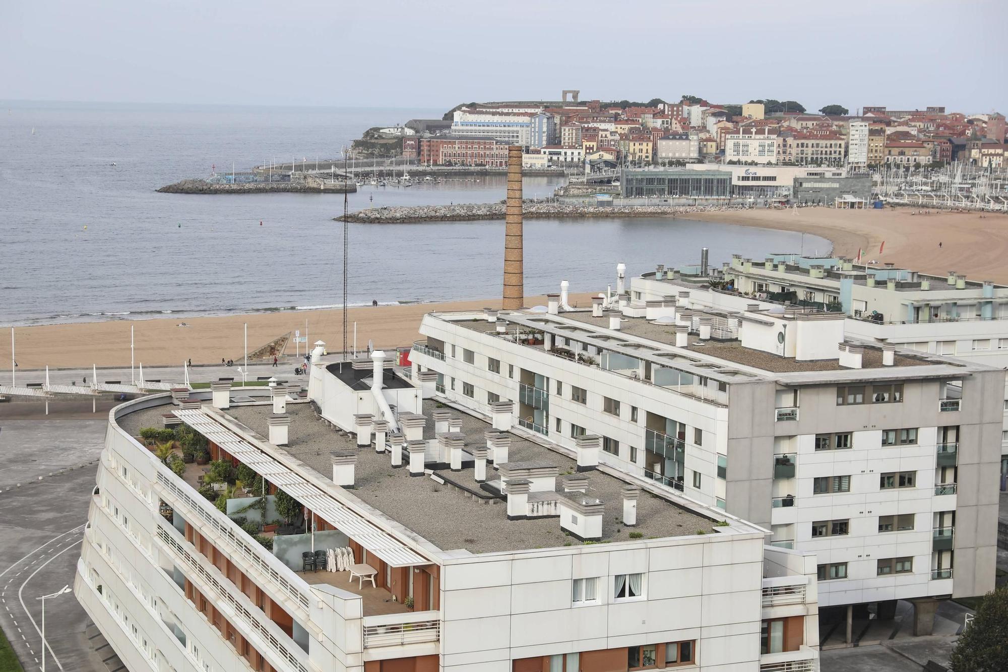 Del pasado al presente: una vista al Oeste de Gijón en imágenes