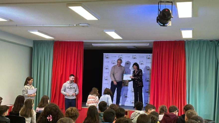 Diplomas para educar en empatía: el colegio Clarín de Gijón activa su red de tutores TEI