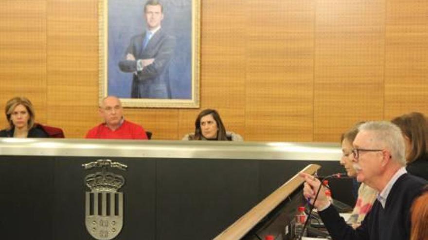 San Vicente reedita el «cuatripartito» y aprueba el presupuesto para 2019