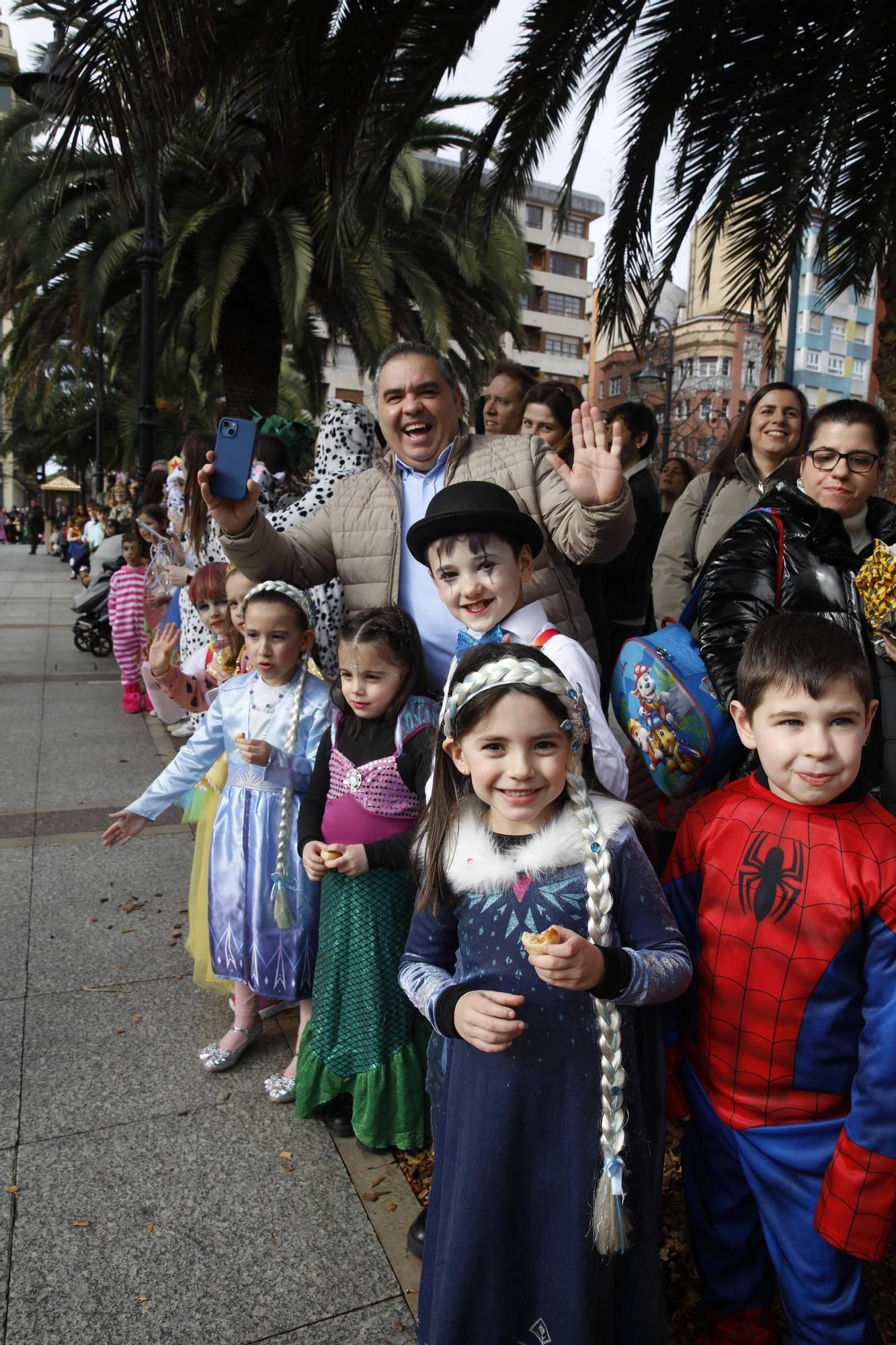 Así han disfrutado pequeños y mayores en el desfile infantil del Antroxu de Gijón (en imágenes)