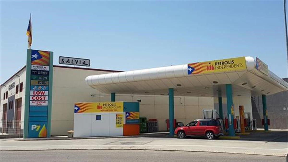 fcasals46718246 economia gasolineras benzineres de petrolis independents190126173523 fcasals46718246 economia gasolineras benzineres de petrolis independents190126173523