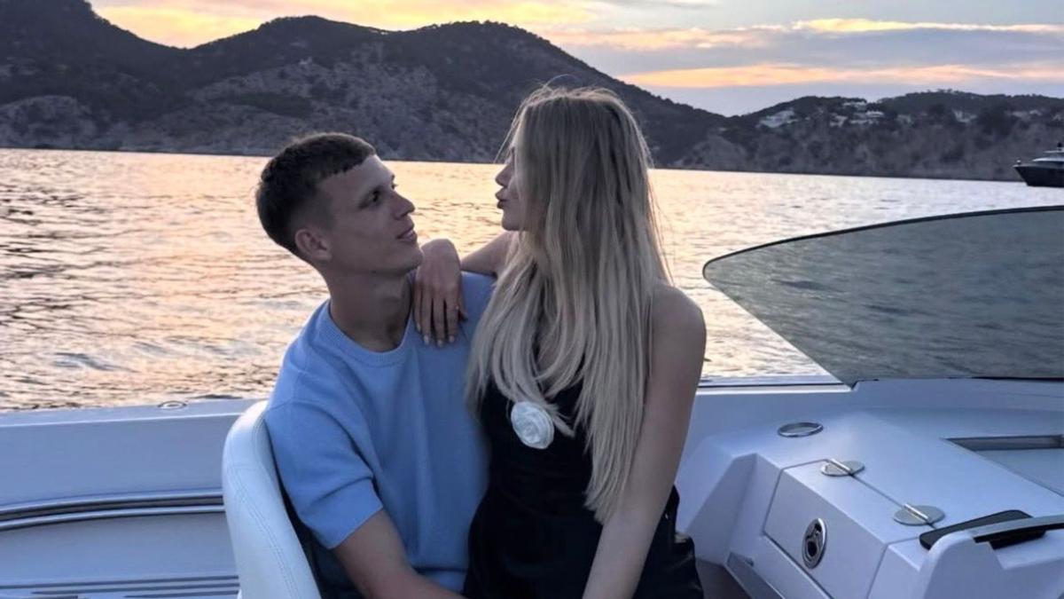 Dani Olmo junto a su pareja, Laura Abla