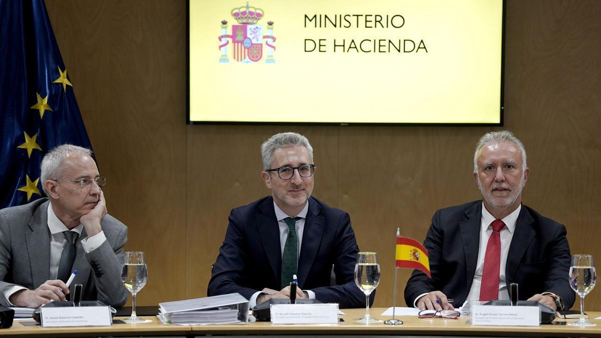 Reunión del Consejo de Política Fiscal y Financiera (CPFF) , presidido por el ministro de Hacienda, Arcadi España y con presencia del ministro Ángel Víctor Torres.