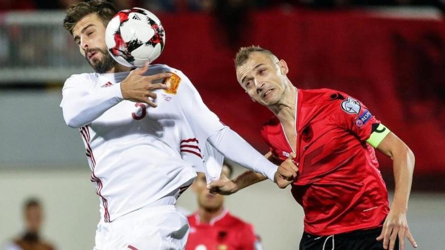 Piqué deja &#039;la Roja&#039;