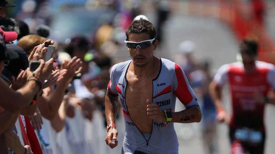 &quot;Es algo histórico para el triatlón gallego coincidir con Noya en Hawái&quot;