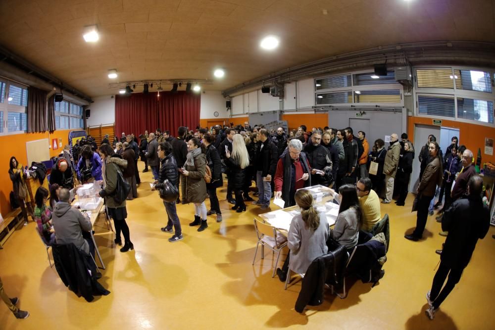 Los catalanes votan tras la apertura de las ...