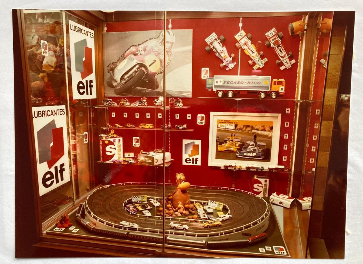 Un dels aparadors que va muntar Jordi Araus, a la botiga del carrer Migdia.