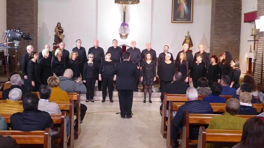 Sariego da el cante por Navidad