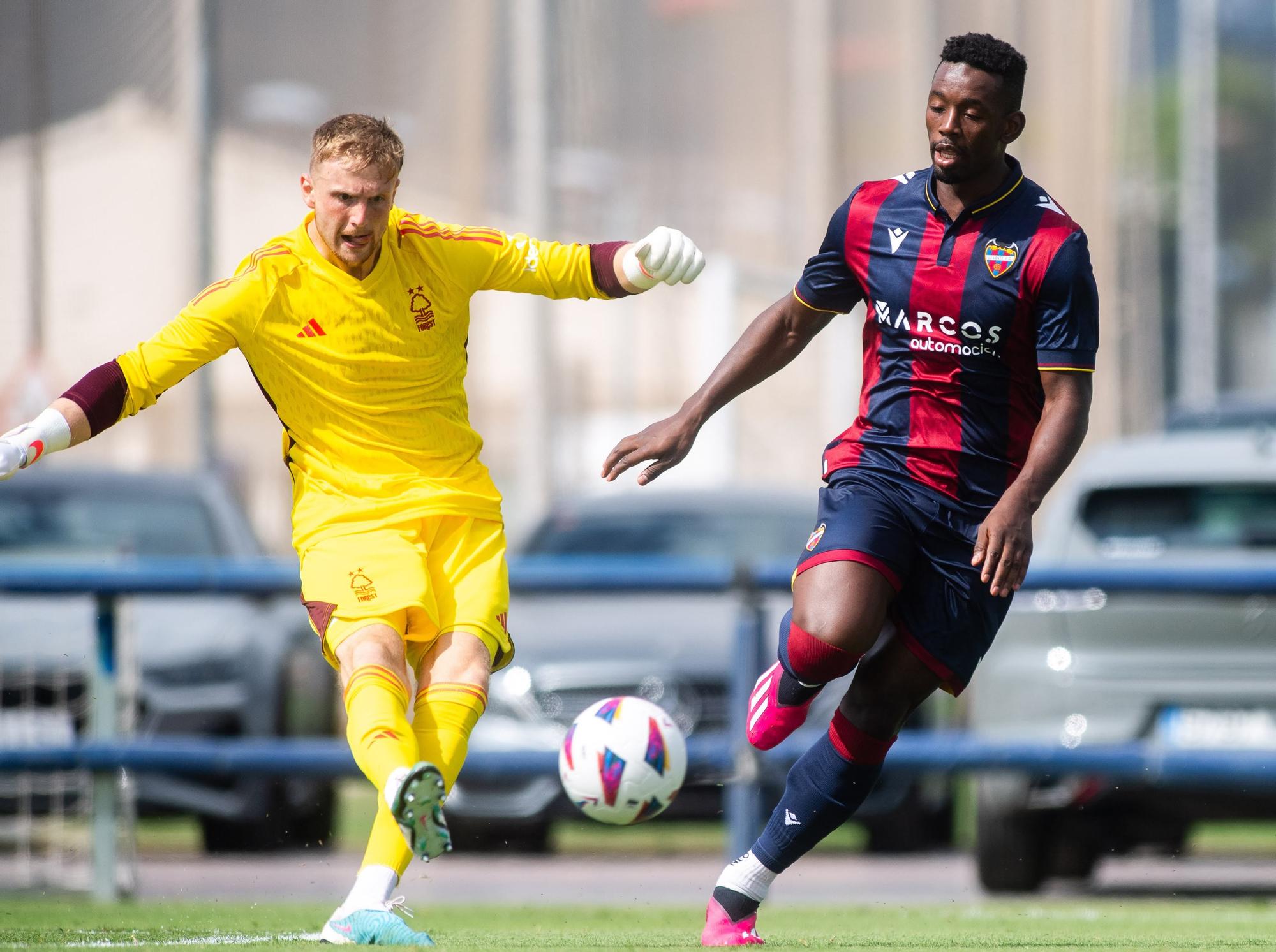 El Levante UD cae por la mínima ante el Nottingham (1-2)