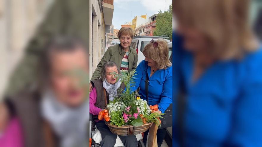 Tres amigas de la infancia se reencuentran tras 57 años en Crevillent