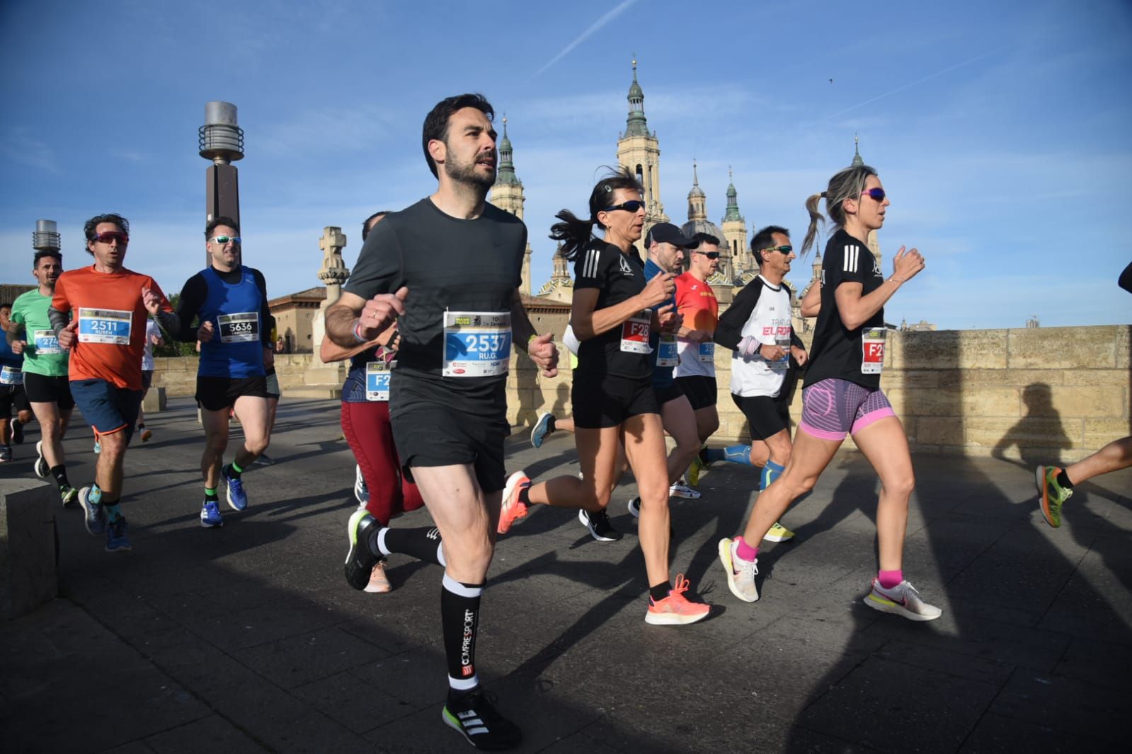 FOTOGALERÍA | Búscate en el Maratón de Zaragoza 2023