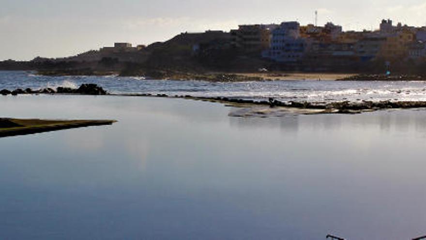 Los Charcones: piscinas naturales lejos del estrés