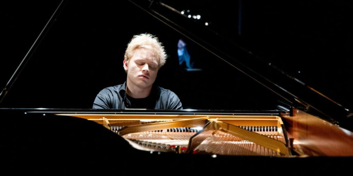 Alexander Malofeev