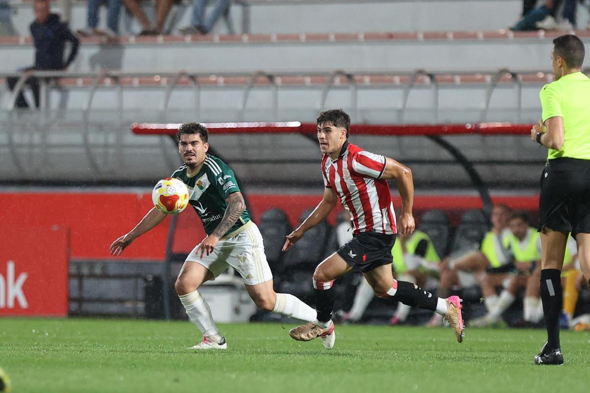 El Bilbao Athletic - Cacereño, en imágenes