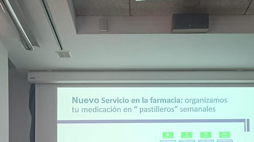 Este es el método para gestionar mejor tu medicación (y olvidarte de las cajas) que te ofrece una farmacia de Salas: “Está teniendo mucho éxito”