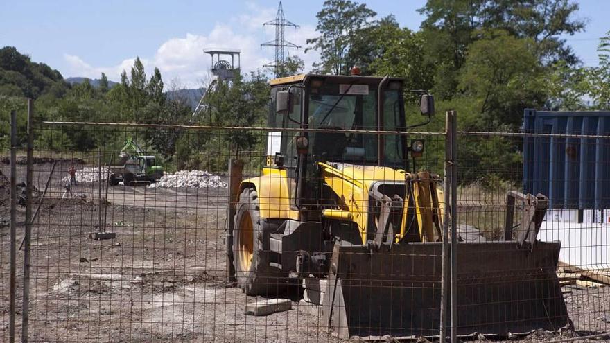 La parcela en la que se construye la nueva nave del Grupo Baldajos.