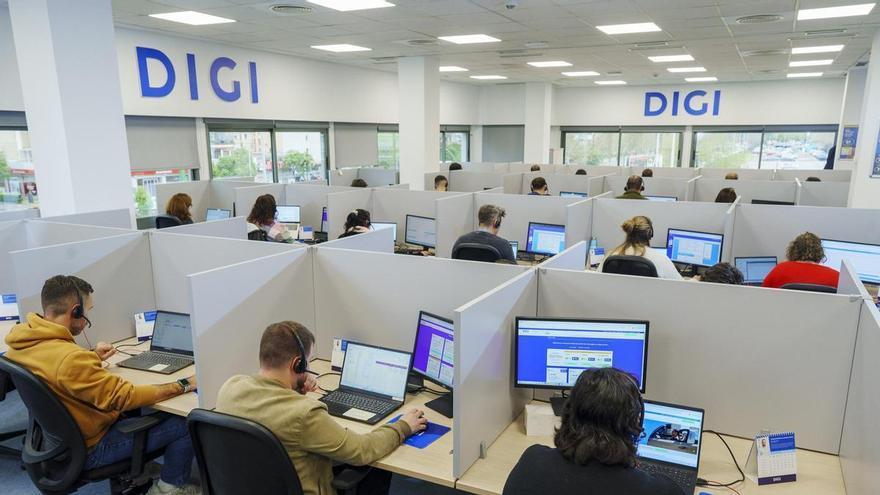 DIGI celebra el primer aniversario de su centro de atención al cliente en Sevilla