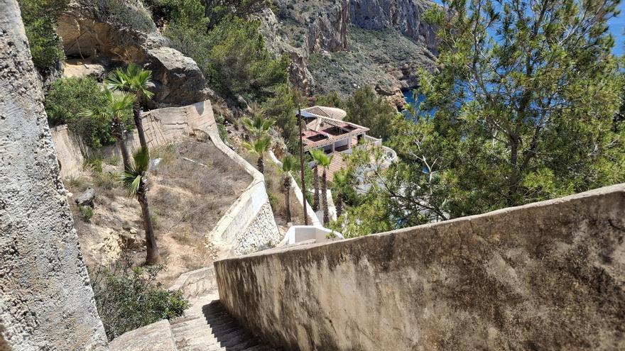 Así es la escalera pública recuperada por Xàbia: extraordinarias vistas