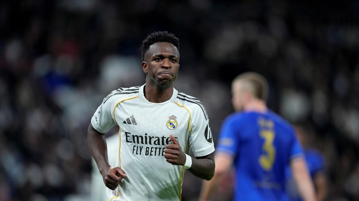 ¡Surrealista! Detienen el Benfica - Real Madrid por un incidente racista con Vinicius: La secuencia completa