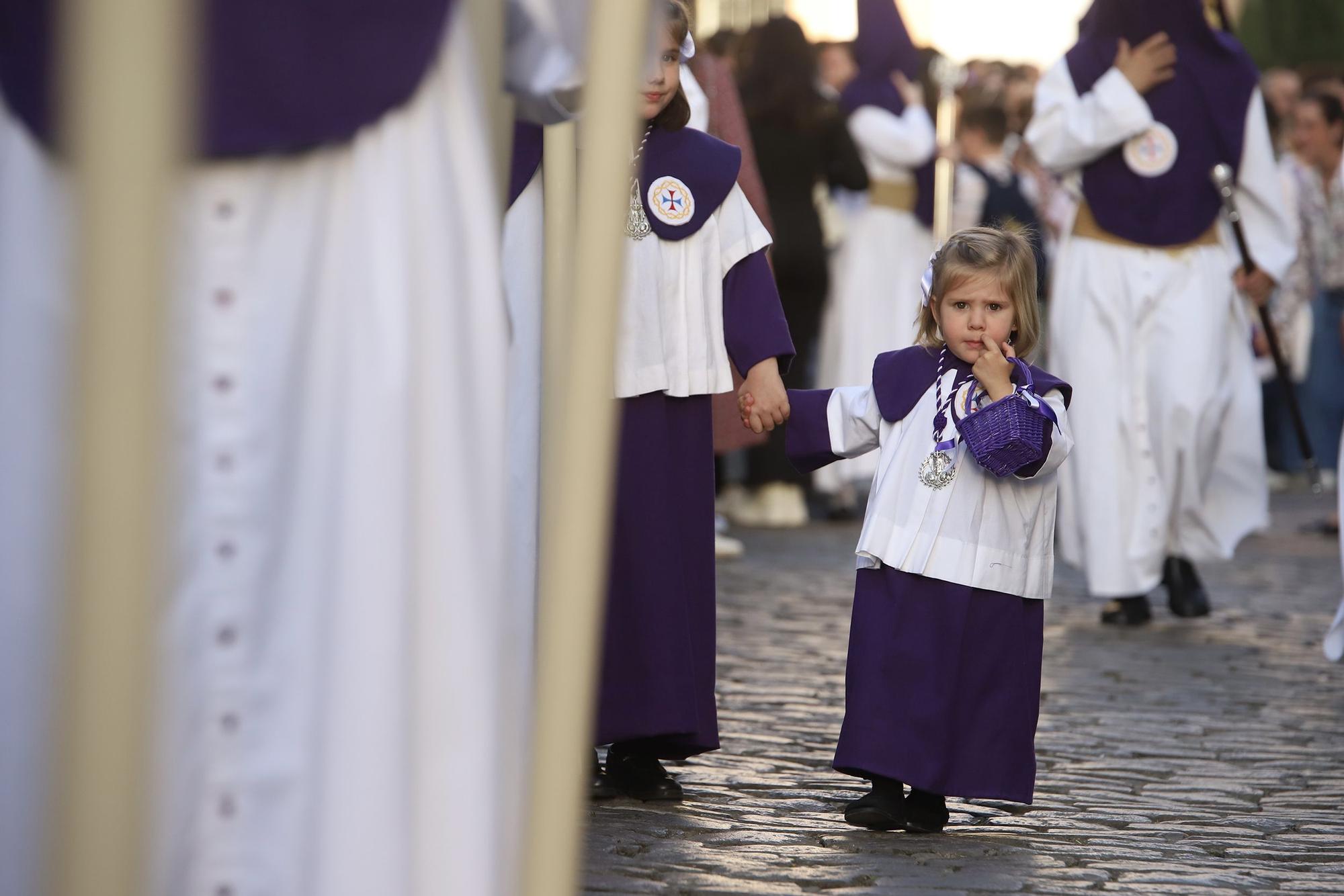 La procesión de la Hermanda de la Santa Faz en imágenes