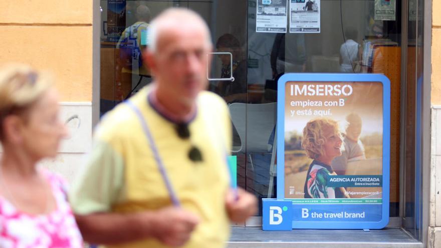 Los mayores malagueños podrán reservar sus viajes con el Imserso a partir del lunes.