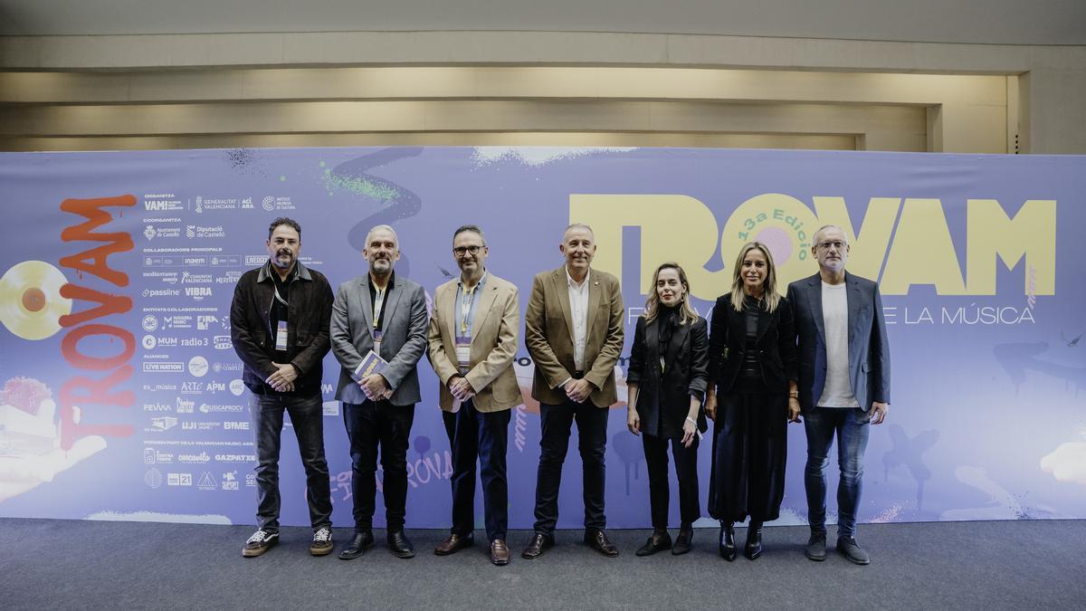 Representants de l'IVC i de l'Ajuntament de Castelló amb els responsables del Trovam.