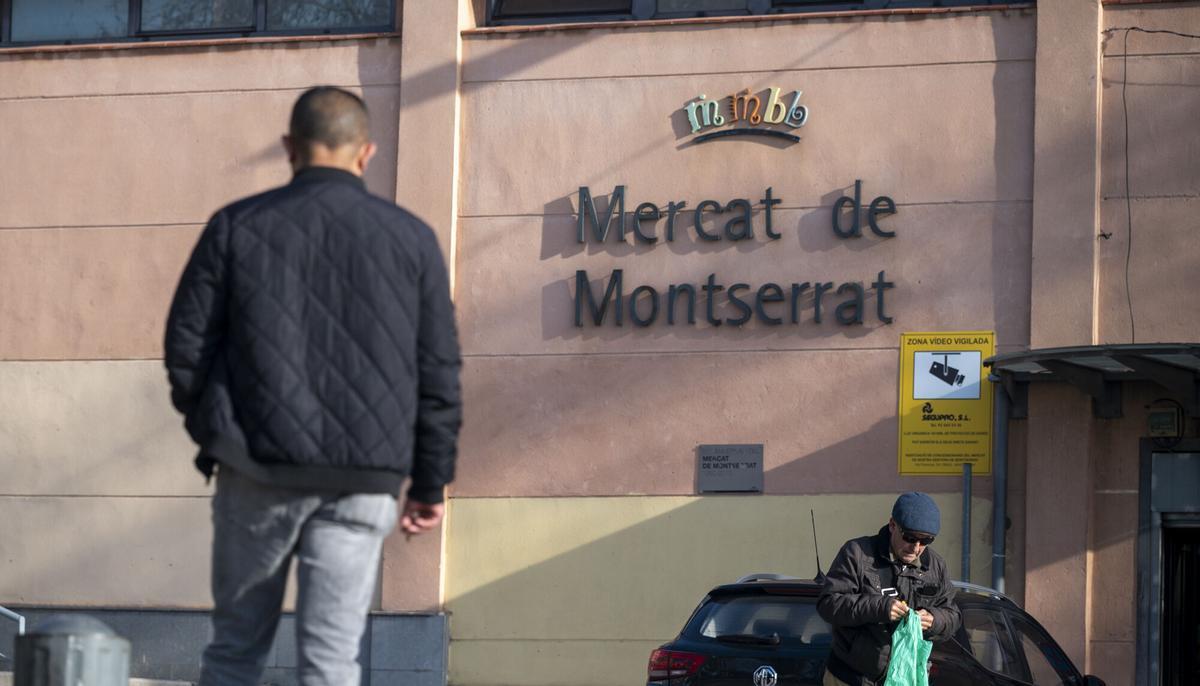 Entrada al Mercat de Montserrat en Nou Barris